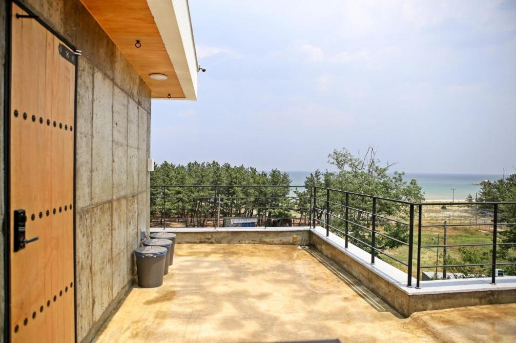 Yangyang Oceanview Pension Gwanggyeongwon Екстериор снимка